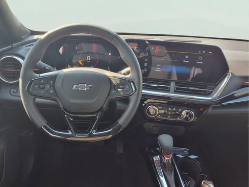 New 2026 Chevrolet Trax RS w/ Driver Confidence Package FWD image 4