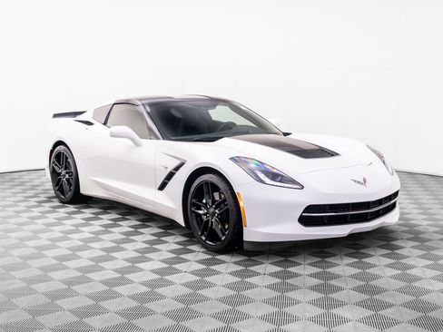 Used 2019 Chevrolet Corvette Stingray Coupe w/ Battery Protection Package RWD image 7