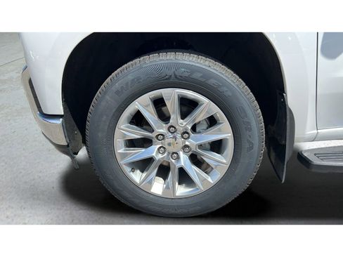 Certified 2020 Chevrolet Silverado 1500 LTZ w/ LTZ Premium Package AWD/4WD image 35