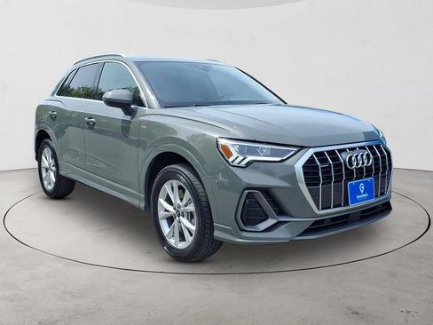 Used 2025 Audi Q3 2.0T Premium AWD/4WD image 3