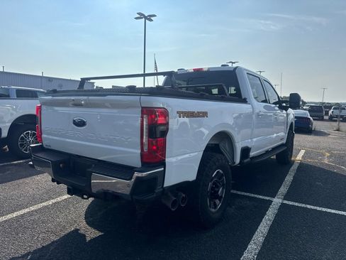 Used 2024 Ford F250 Lariat w/ Tremor Off-Road Package AWD/4WD image 5