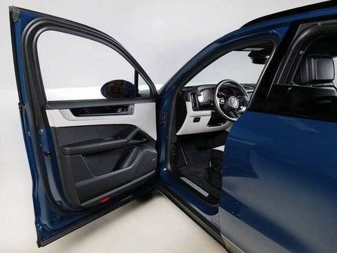 New 2026 Porsche Cayenne AWD/4WD image 25