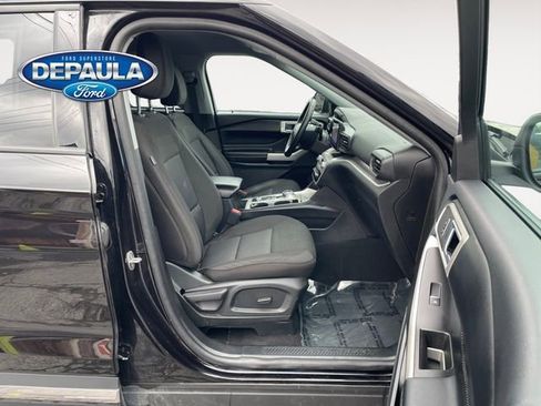 Used 2023 Ford Explorer XLT AWD/4WD image 19