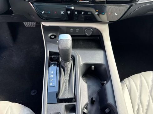 New 2026 Nissan Sentra SL w/ Floor Mat Package FWD image 29