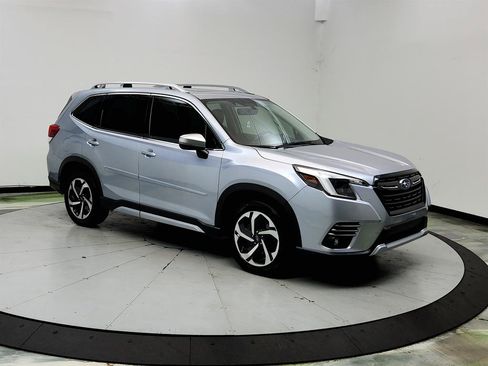 Used 2022 Subaru Forester Touring AWD/4WD image 3