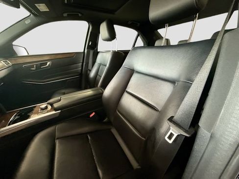 Used 2014 Mercedes-Benz E 350 4MATIC Sedan w/ Premium 1 Package image 21
