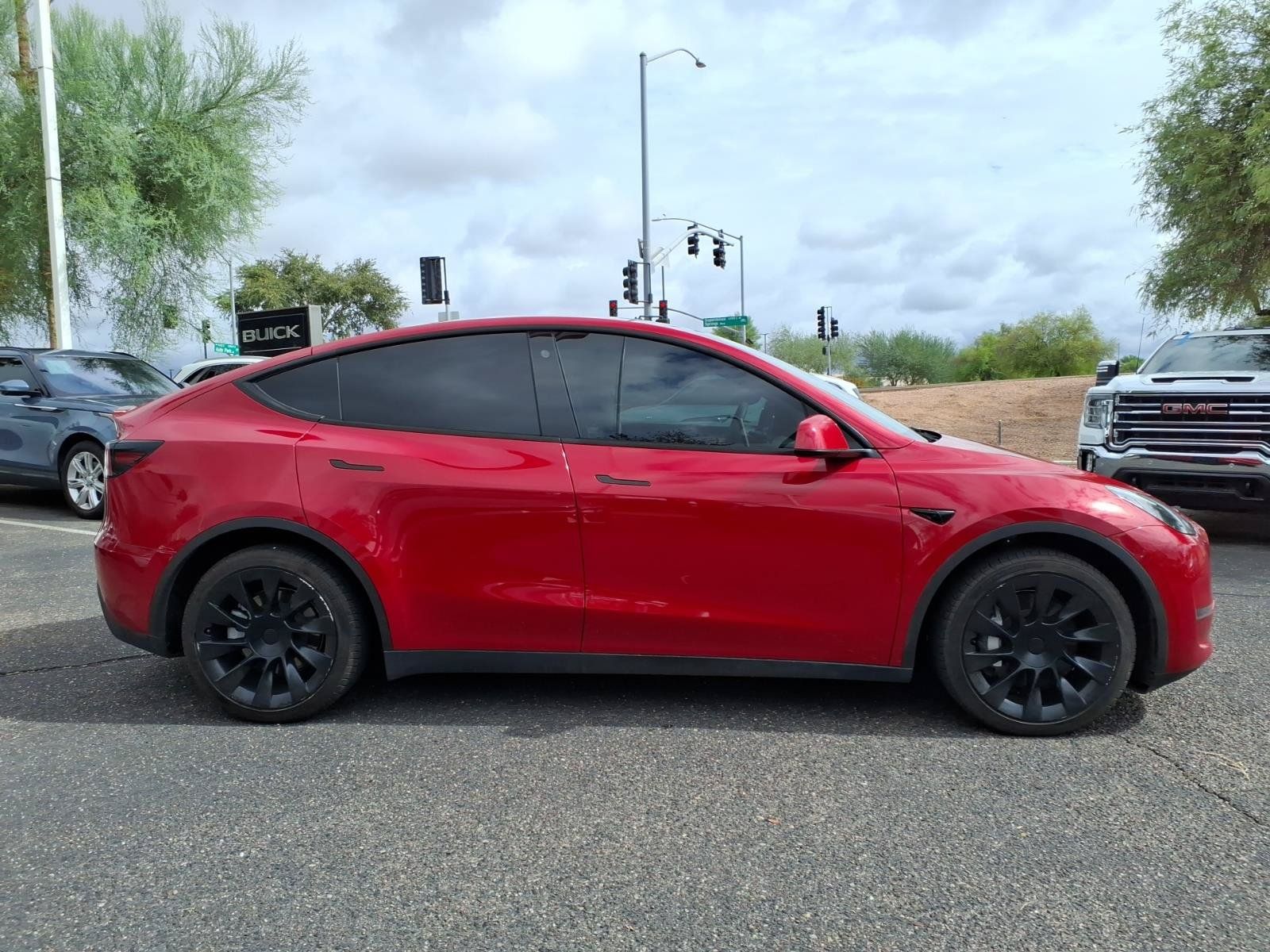 Used 2023 Tesla Model Y Long Range AWD/4WD image 4