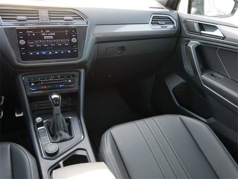 Certified 2024 Volkswagen Tiguan SE R-Line image 23