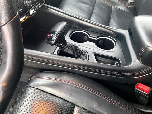 Used 2024 Dodge Durango GT image 15