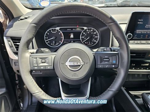 Used 2024 Nissan Rogue SV w/ SV Premium Package image 20
