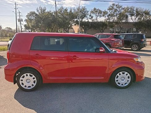 Used 2014 Scion xB image 6