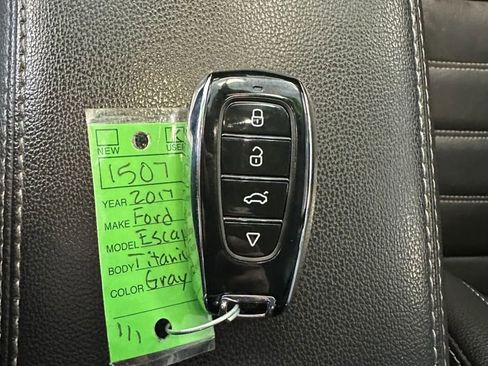 Used 2017 Ford Escape Titanium image 72