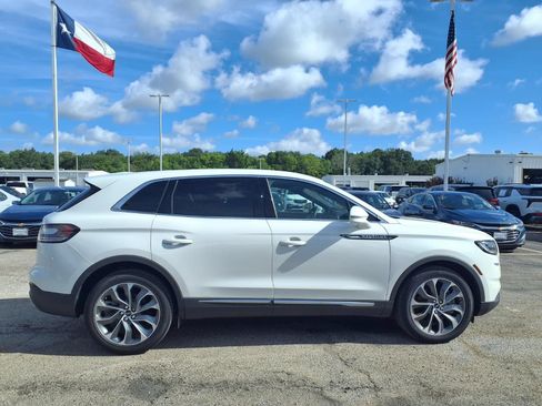 Used 2023 Lincoln Nautilus Reserve FWD image 21