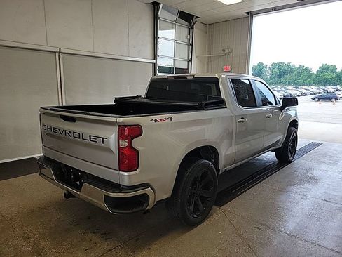 Used 2020 Chevrolet Silverado 1500 LT AWD/4WD image 4