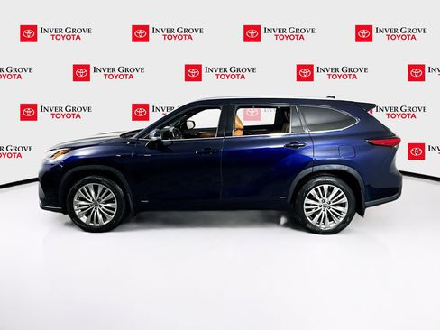 Used 2023 Toyota Highlander Platinum AWD/4WD image 8