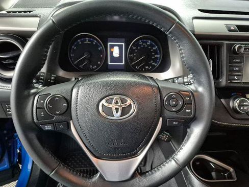Certified 2018 Toyota RAV4 XLE AWD/4WD image 11