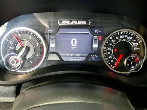 Used 2024 RAM 2500 Laramie AWD/4WD image 18