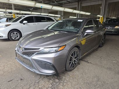 Used 2021 Toyota Camry SE w/ Convenience Package