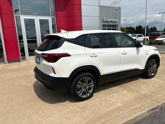 Used 2021 Kia Seltos LX AWD/4WD image 5