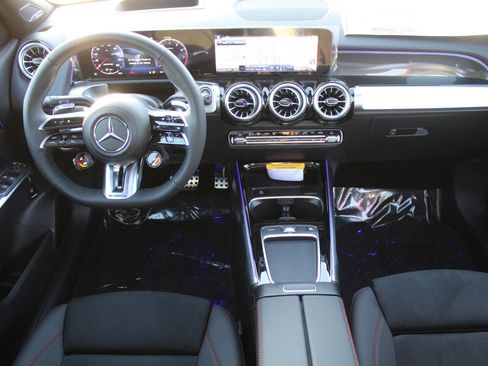 Certified 2025 Mercedes-Benz GLB 35 AMG 4MATIC image 10