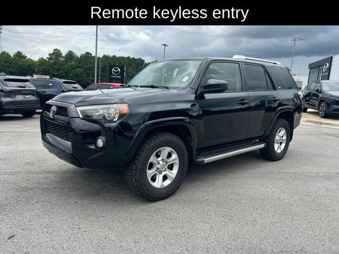 Used 2015 Toyota 4Runner SR5 RWD image 3