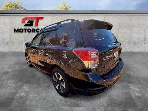 Used 2018 Subaru Forester 2.5i Premium w/ All-Weather Package image 6