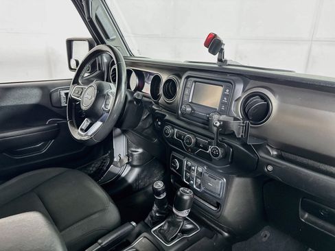 Used 2020 Jeep Gladiator Sport w/ Quick Order Package 24S AWD/4WD image 26