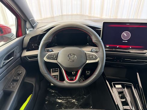 New 2026 Volkswagen Golf SE FWD image 21