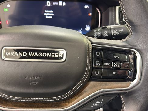 Used 2023 Jeep Grand Wagoneer Series II AWD/4WD image 13