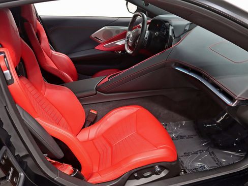 Used 2025 Chevrolet Corvette Z06 RWD image 37