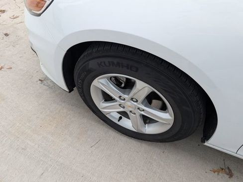 Used 2024 Chevrolet Malibu LT image 8