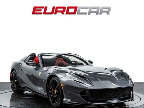 Used 2022 Ferrari 812 GTS RWD image 9