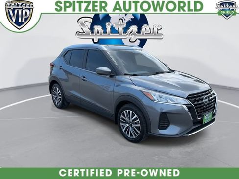 Used 2023 Nissan Kicks SV FWD image 2