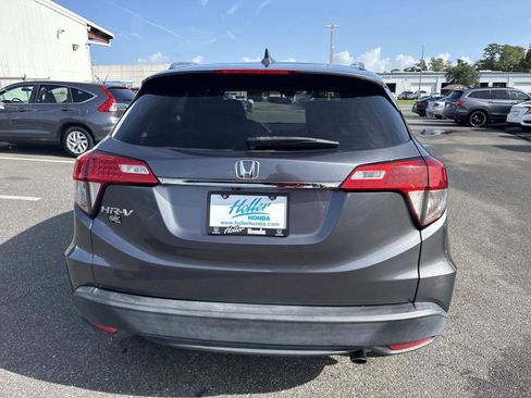 Used 2022 Honda HR-V EX image 5