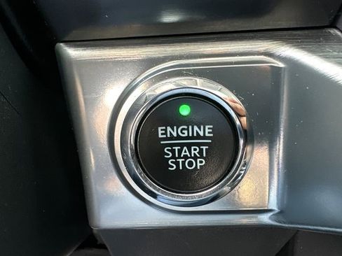 Used 2023 Ford F150 Lariat w/ Equipment Group 502A High image 32