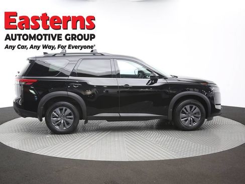 Used 2024 Nissan Pathfinder SV w/ Lighting Package (N92) AWD/4WD image 44