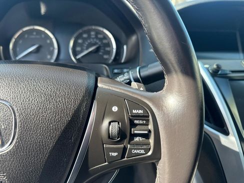 Used 2016 Acura TLX w/ Technology Package image 32