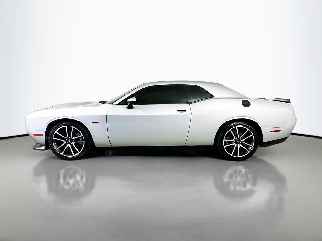 Used 2022 Dodge Challenger R/T w/ Plus Package RWD image 4