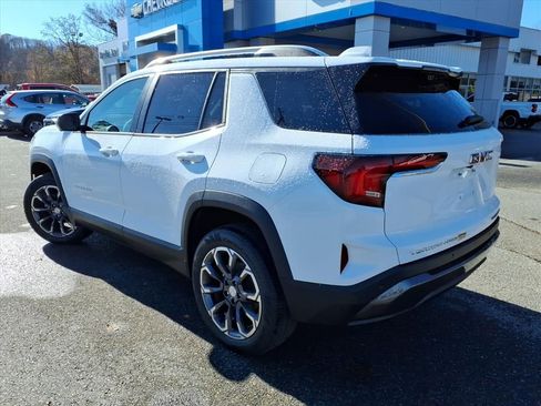 Used 2026 GMC Terrain Elevation w/ Elevation Premium Package image 6