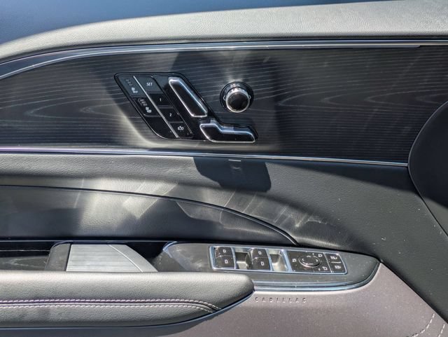 Used 2024 Cadillac Lyriq Luxury w/ LPO, Floor Liner Package AWD/4WD image 12