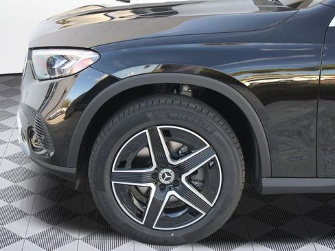 Used 2026 Mercedes-Benz GLC 300 image 12