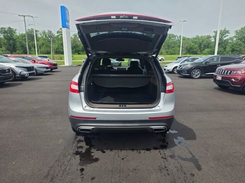 Used 2016 Lincoln MKX Reserve w/ Climate Package AWD/4WD image 13
