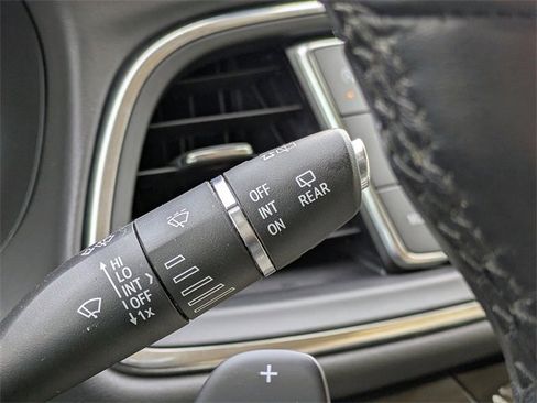 Used 2024 Buick Enclave Premium w/ Experience Buick Package image 29