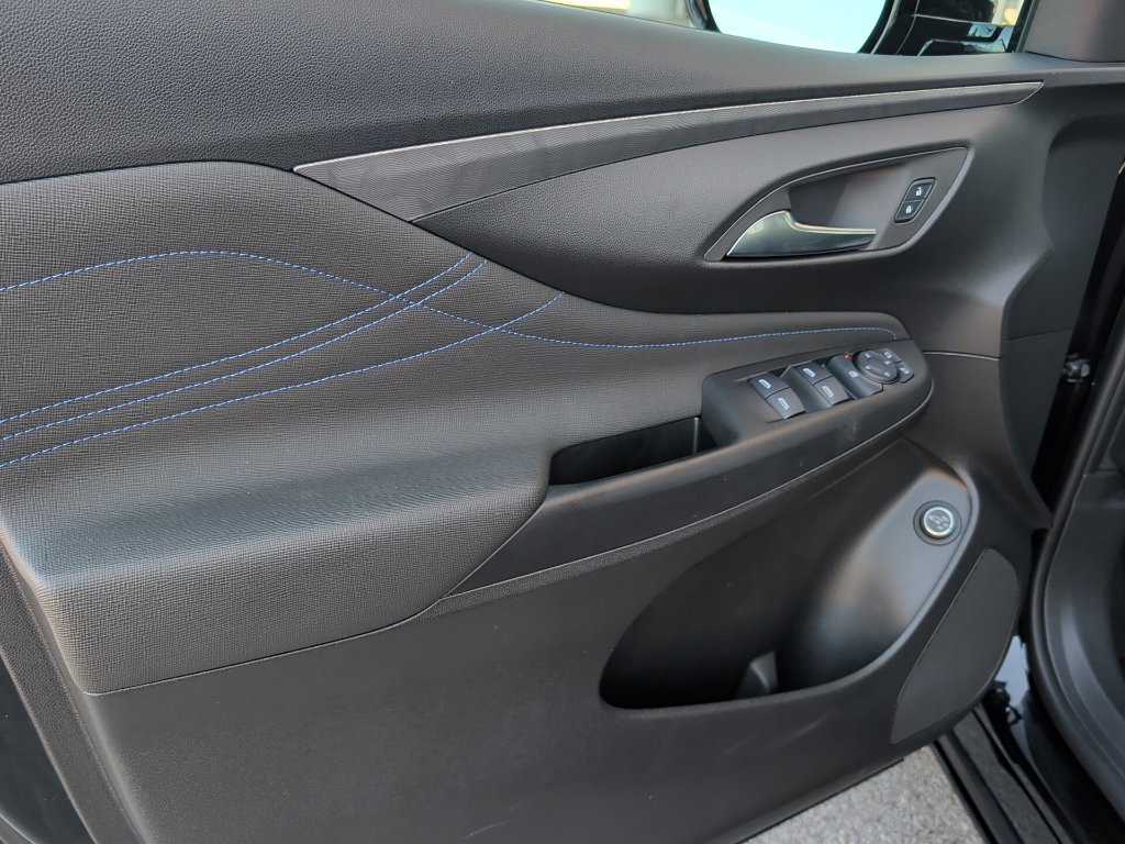 Used 2024 Buick Envista Sport Touring w/ Convenience I Package FWD image 14