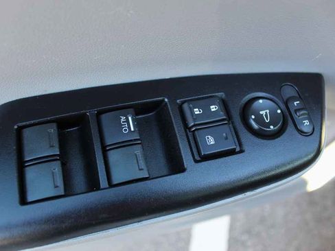 Used 2015 Honda Civic LX image 10