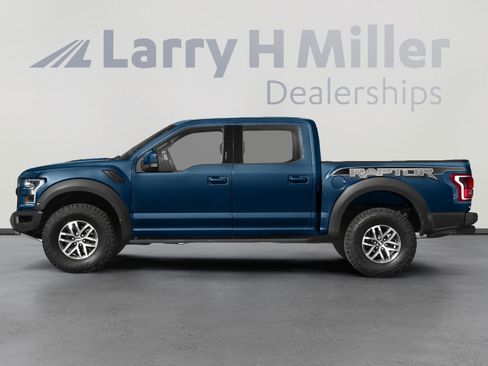 Used 2018 Ford F150 Raptor w/ Equipment Group 802A Luxury AWD/4WD image 3