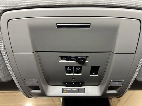 Used 2015 Chevrolet Silverado 1500 LTZ Z71 w/ LTZ Plus Package image 18