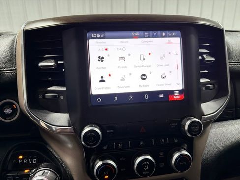 Used 2022 RAM 1500 Laramie AWD/4WD image 32