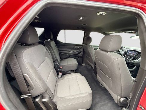 Used 2022 Chevrolet Traverse LT image 22
