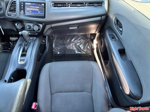 Used 2022 Honda HR-V Sport image 17